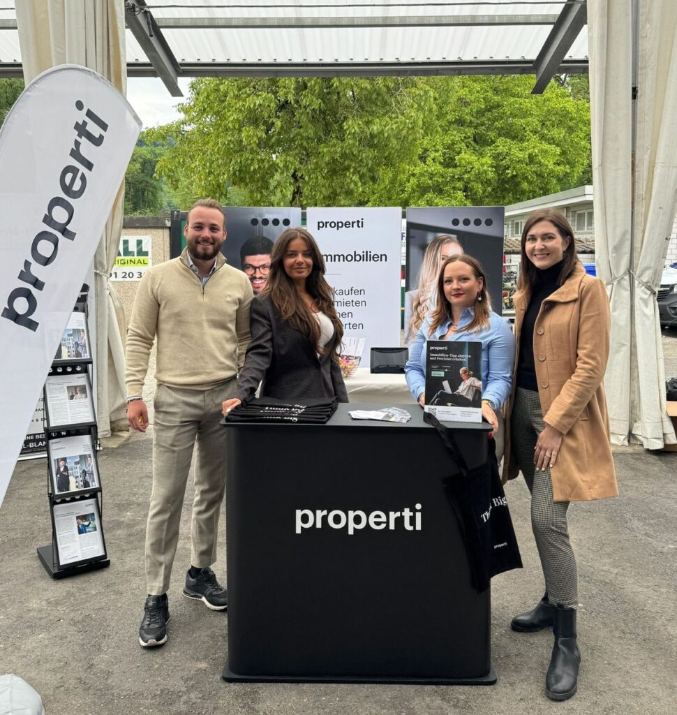 properti Immobilienexperten beim Pferderennen in Aarau 