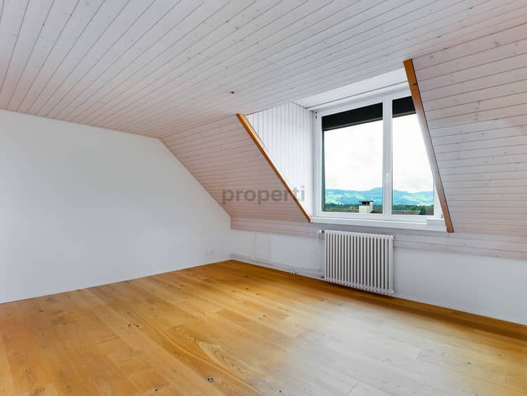 https://listingimages-bucket.s3.eu-central-1.amazonaws.com/image/11iX-Wit4xiolmXJoYQ7NHHa8WVTm0TGp.jpeg