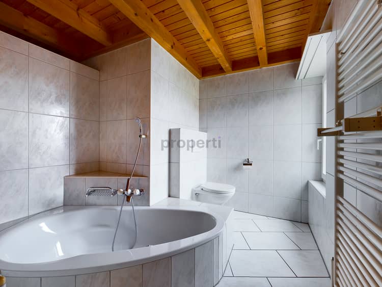 https://listingimages-bucket.s3.eu-central-1.amazonaws.com/image/1qslF5rwD0FW6XdwAyGJO1ETuwrjInX.jpeg