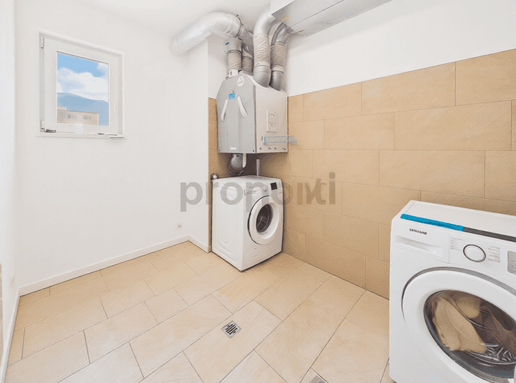 https://listingimages-bucket.s3.eu-central-1.amazonaws.com/listingimages/a04Vj000003fJt0IAE/65a00Vj00000GqosPIAR97069c400000PBQ48AAH26.jpg