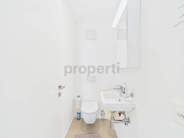 https://listingimages-bucket.s3.eu-central-1.amazonaws.com/listingimages/a04Vj000003qtZlIAI/19a00Vj00000HsXoRIAV9069Vj00000GS0WxIAL93.jpg