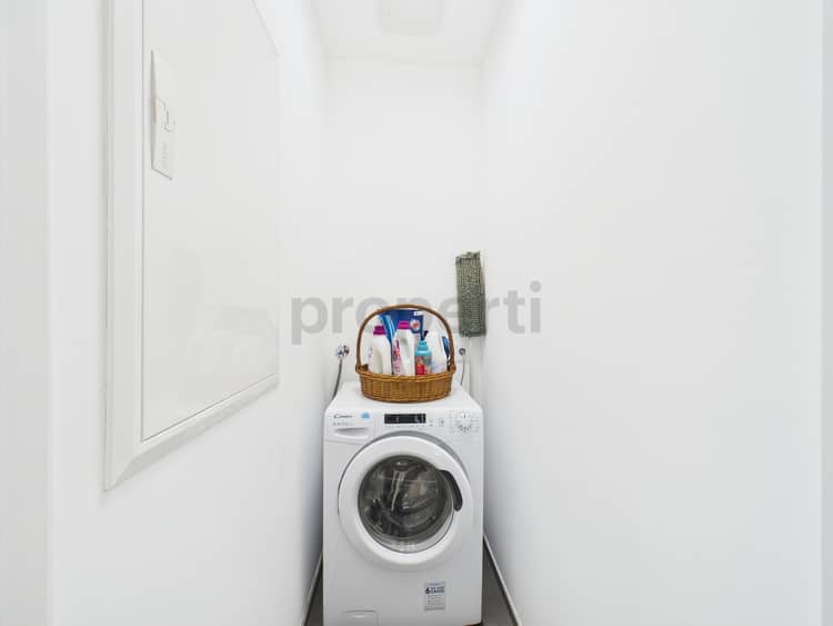 https://listingimages-bucket.s3.eu-central-1.amazonaws.com/listingimages/a04Vj000003qtZlIAI/48a00Vj00000HsXoRIAV88069Vj00000GRsWFIA175.jpg