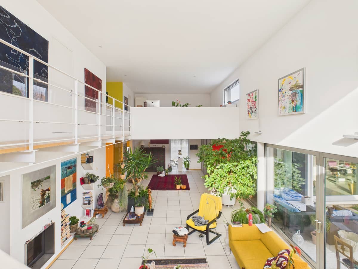 CAM02590G0-PR0264-STILL027 (1)