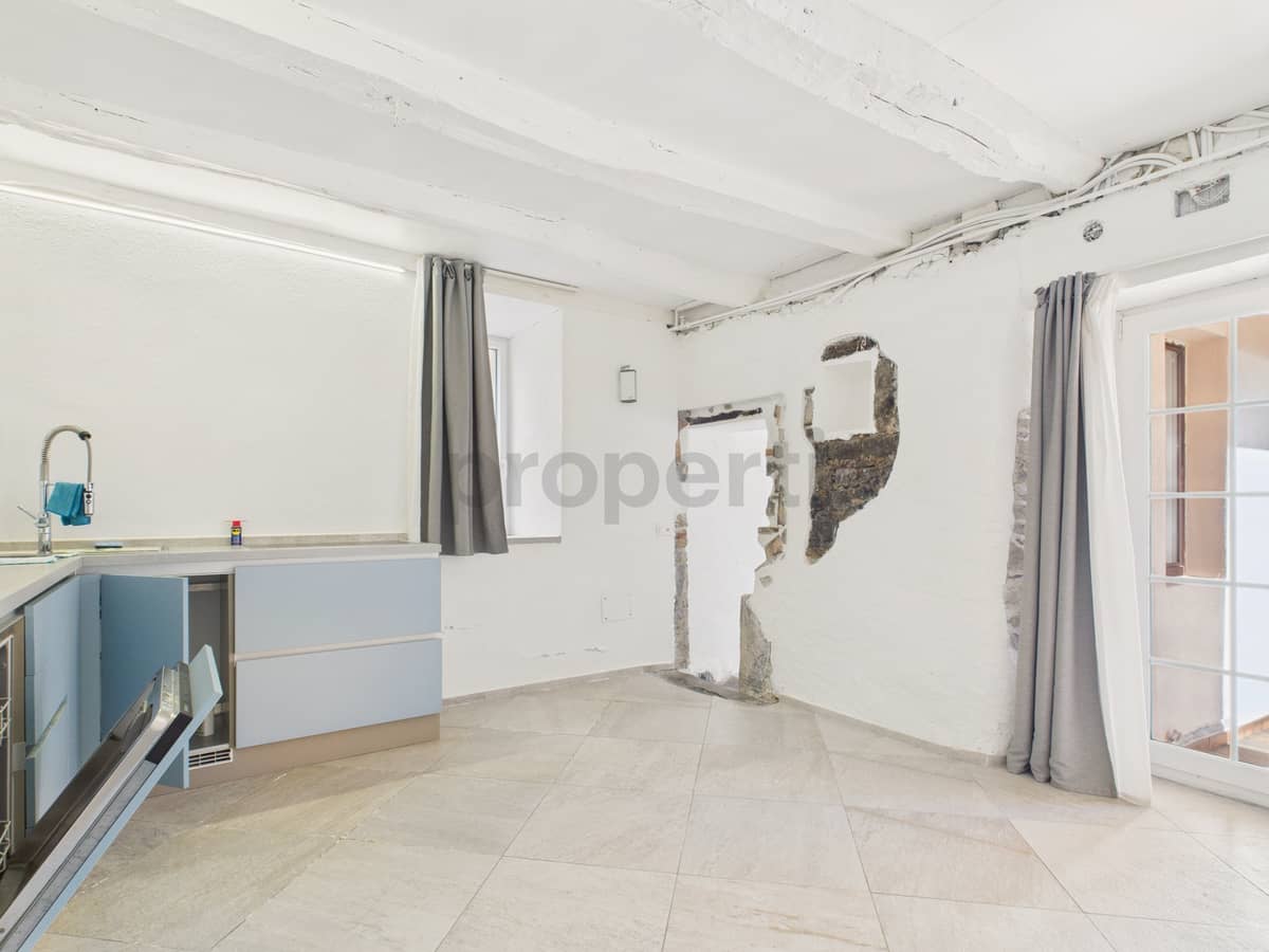 CAM02590G0-PR0294-STILL004