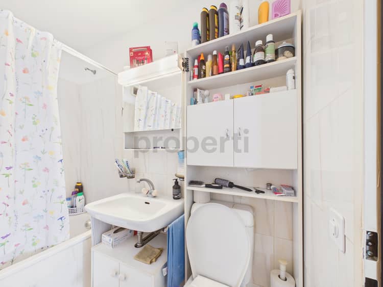 https://listingimages-bucket.s3.eu-central-1.amazonaws.com/listingimages/a04c400000BhMjhAAF/2a00c400000N2wyoAAB86069c400000L7sXTAAZ21.jpg