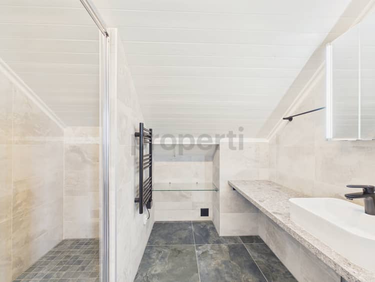 https://listingimages-bucket.s3.eu-central-1.amazonaws.com/listingimages/a04c400000BiHzhAAF/57a00c400000N8HD3AAN52069c400000LBQ7zAAH44.jpg