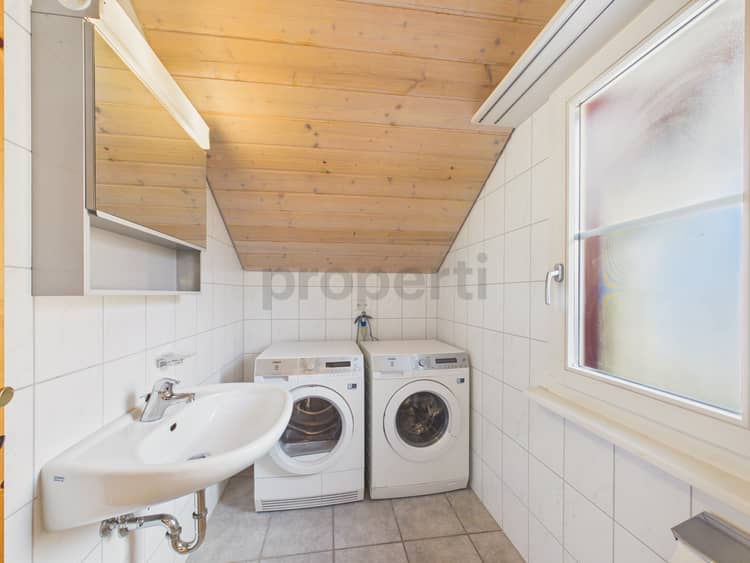 https://listingimages-bucket.s3.eu-central-1.amazonaws.com/listingimages/a04c400000BoosvAAB/65a00c400000NYDaIAAX11069c400000LXByLAAX70.jpg