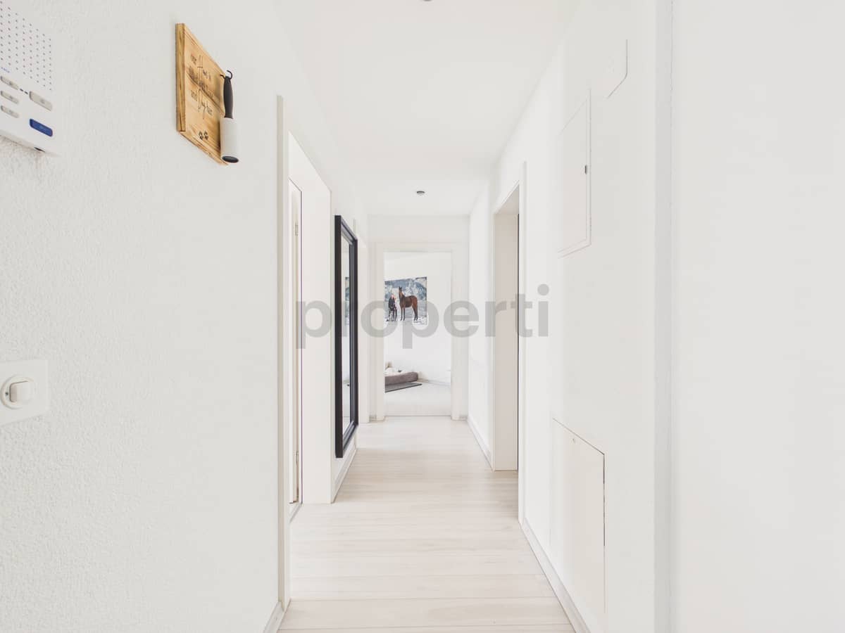 CAM04821G0-PR0136-STILL007