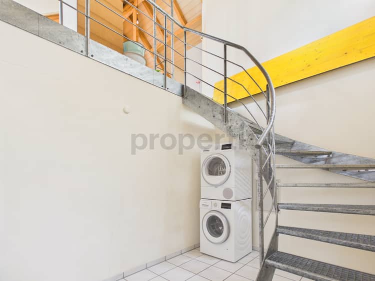 https://listingimages-bucket.s3.eu-central-1.amazonaws.com/listingimages/a04c400000C8SD7AAN/5a00c400000OqTmYAAV30069c400000MkBv5AAF96.jpg