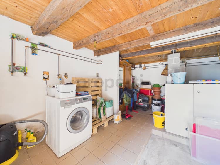 https://listingimages-bucket.s3.eu-central-1.amazonaws.com/listingimages/a04c400000CJTYsAAP/96a00c400000PXG7fAAH25069c400000NazpMAAR40.jpg