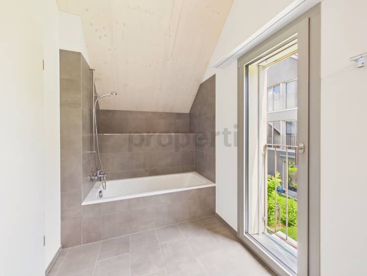https://listingimages-bucket.s3.eu-central-1.amazonaws.com/listingimages/a04c400000CgQYfAAN/59a00c400000R9JQXAA319069c400000OzWgMAAV50.jpg