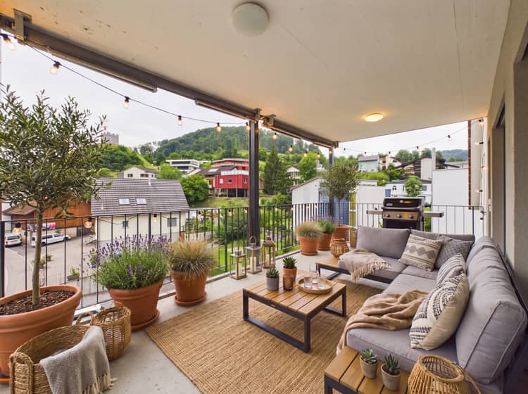 https://listingimages-bucket.s3.eu-central-1.amazonaws.com/listingimages/a04c400000CjAvZAAV/65a00c400000RLQBIAA554069c400000Q9QU9AAN74.jpg