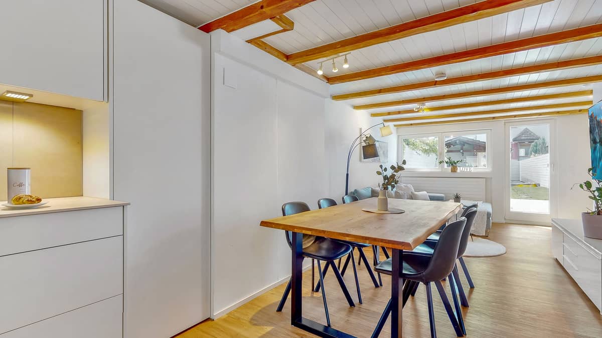 Einfamilienhaus-in-Niederuzwil-Essen-EG(1)