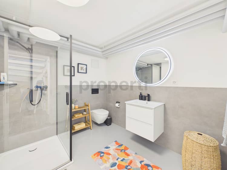 https://listingimages-bucket.s3.eu-central-1.amazonaws.com/listingimages/a04c400000CyMy1AAF/90a00c400000Sb22kAAB78069c400000QMs1EAAT37.jpg