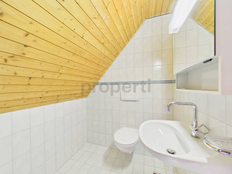 https://listingimages-bucket.s3.eu-central-1.amazonaws.com/listingimages/a04c400000CzZegAAF/0a00c400000SfekcAAB9069c400000QSO8cAAH68.jpg