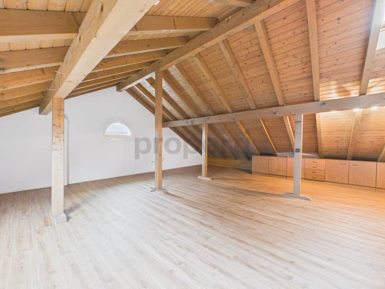 https://listingimages-bucket.s3.eu-central-1.amazonaws.com/listingimages/a04c400000D13FiAAJ/5a00c400000SkGwKAAV4069c400000QVribAAD45.jpg