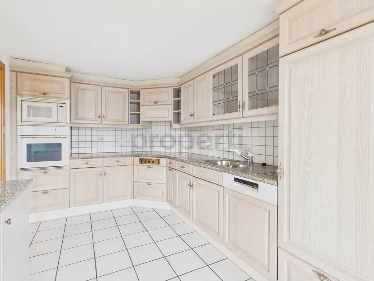 CAM01542G0-PR0295-STILL001